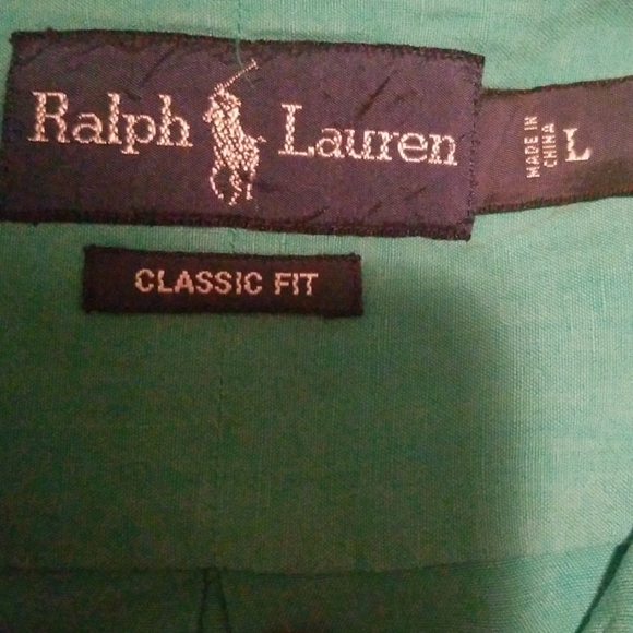 Casual short sleeve button down shirt - Picture 3 of 3